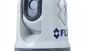 Caméra thermique FLIR M232 installée en tête de mât Painestore