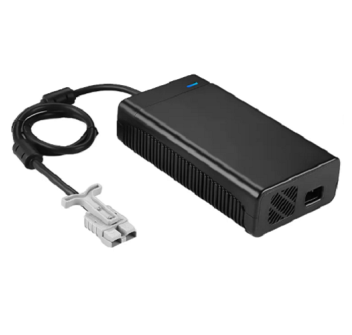 Chargeur de batterie 15 A pour batteries au lithium 12 volts 50 Ah Painestore